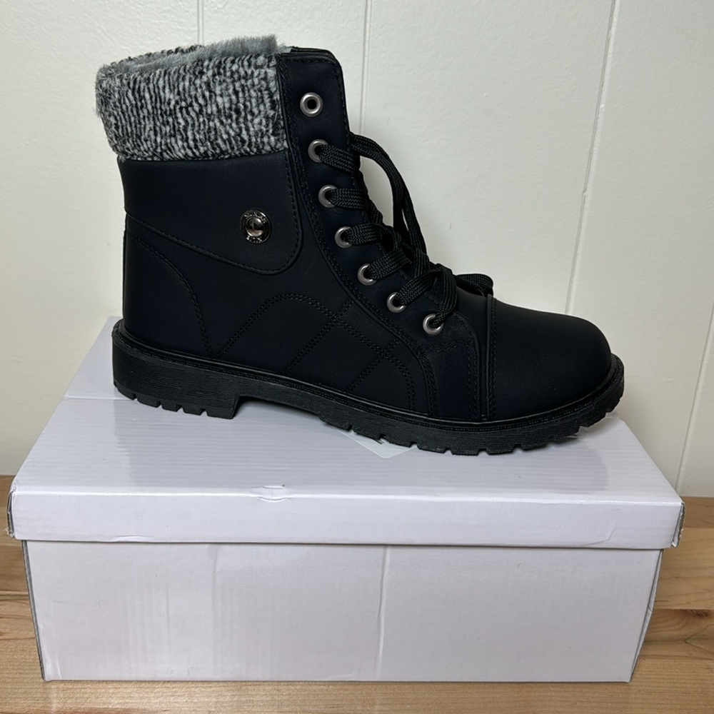 FRACORA Women's PU Leather Combat Boots Warm Fur Lined Black Boots Non-slip